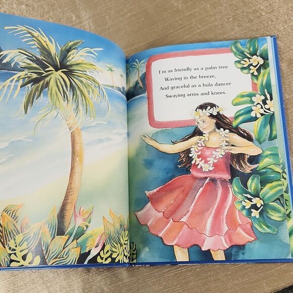 Happy as a Dolphin A Child's Celebration of Hawaii Gill McBarnet Book 2009 - Picture 5 of 7